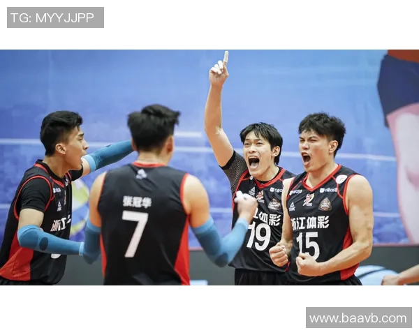 杭州足球队以82分稳居联赛积分榜首位展现强劲实力