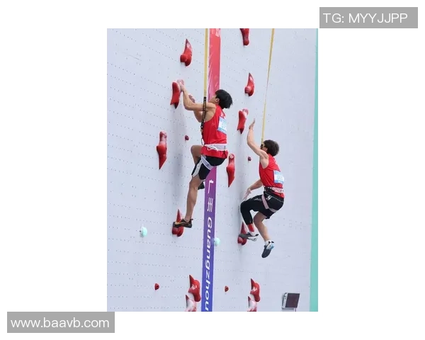 武汉攀岩队在世界攀岩锦标赛中以61分稳居积分榜首位